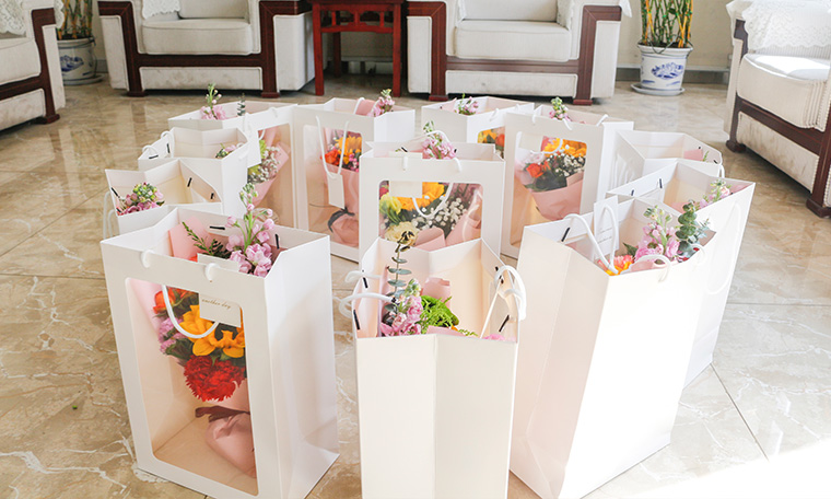 愛(ài)在三八節(jié)，情暖半邊天 濟(jì)南賽成為女員工送上節(jié)日祝福