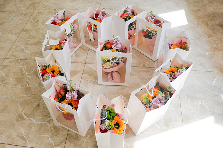 愛(ài)在三八節(jié)，情暖半邊天 濟(jì)南賽成為女員工送上節(jié)日祝福